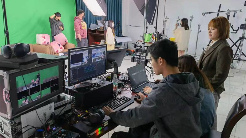 深圳传媒公司加盟费解析：揭秘加盟成本与价值**
